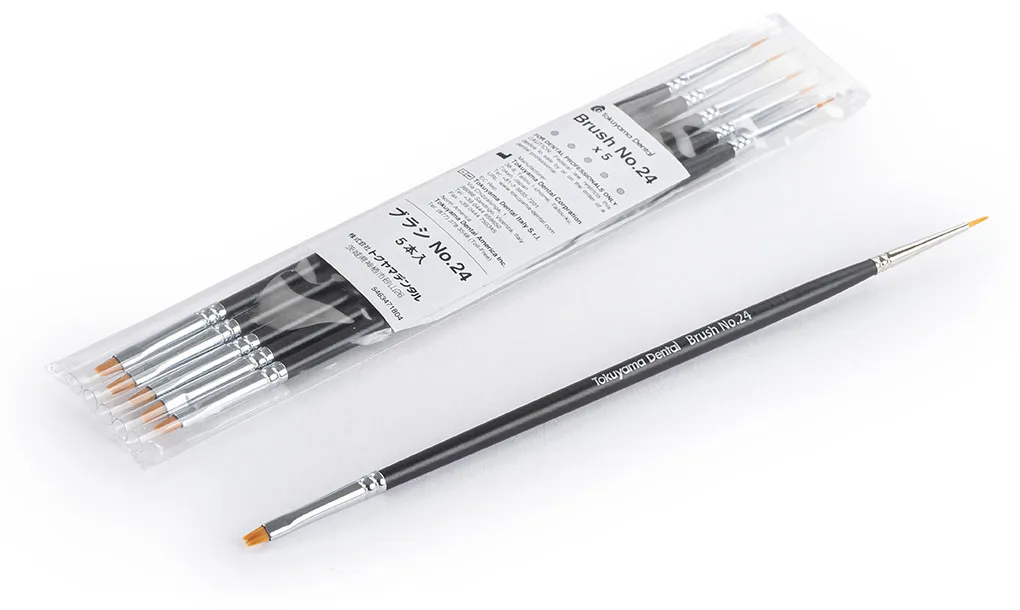 TOKUYAMA KOMPOZİT ŞEKİLLENDİRME FIRÇASI (BRUSH NO:24)