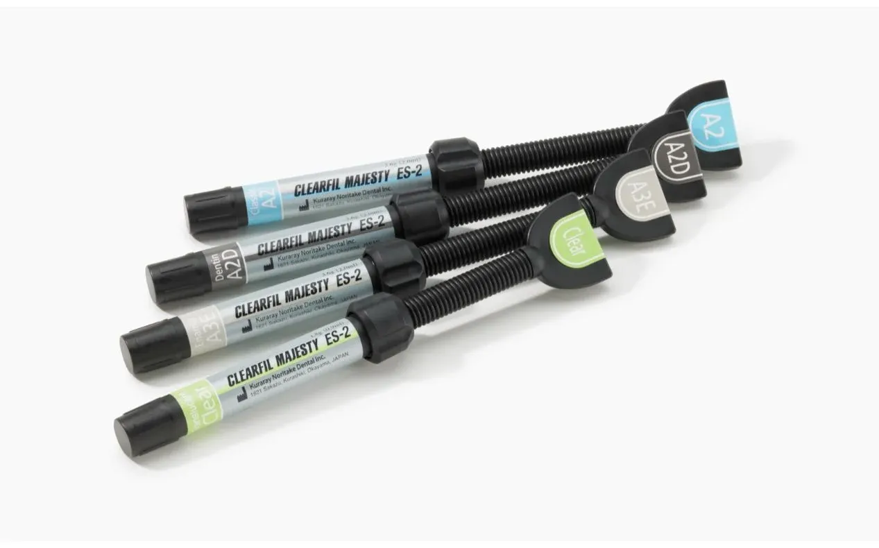 KURARAY CLEARFIL MAJESTY ES-2 UNIVERSAL KOMPOZIT INTRODUCTORY KIT